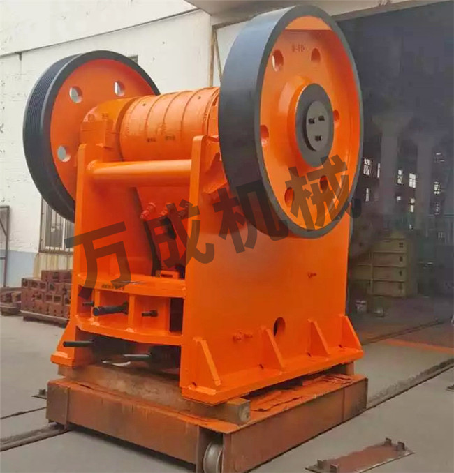 PE颚式破碎机