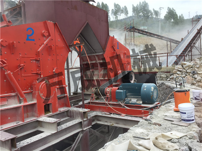 PF反击式破碎机