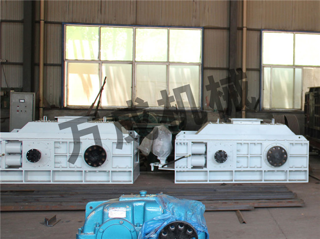 PG2X对辊式破碎机